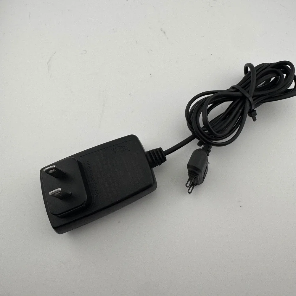 Sony Ericsson AC Adapter BML 162 168/2 R2A Black Wall Charger Proprietary Plug